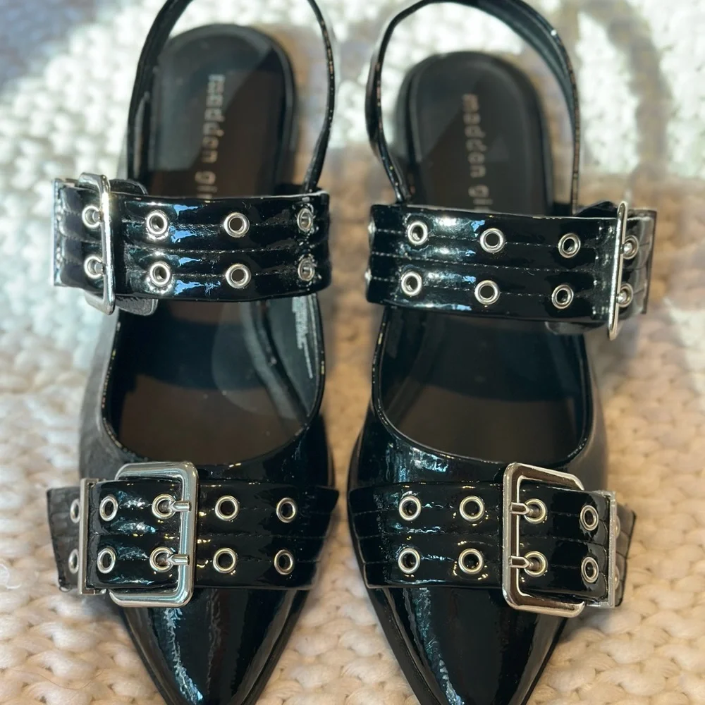 Steve Madden Flats - Picture 2 of 4